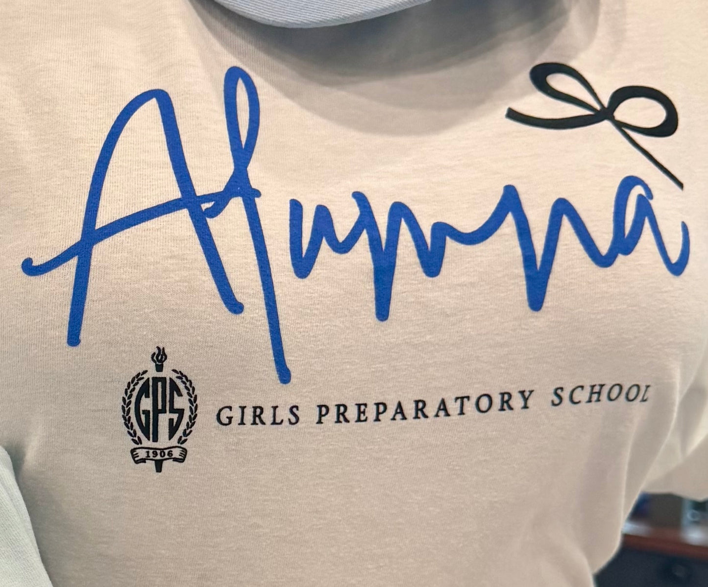 T-Shirt Alumna Short Sleeve Bow Tee