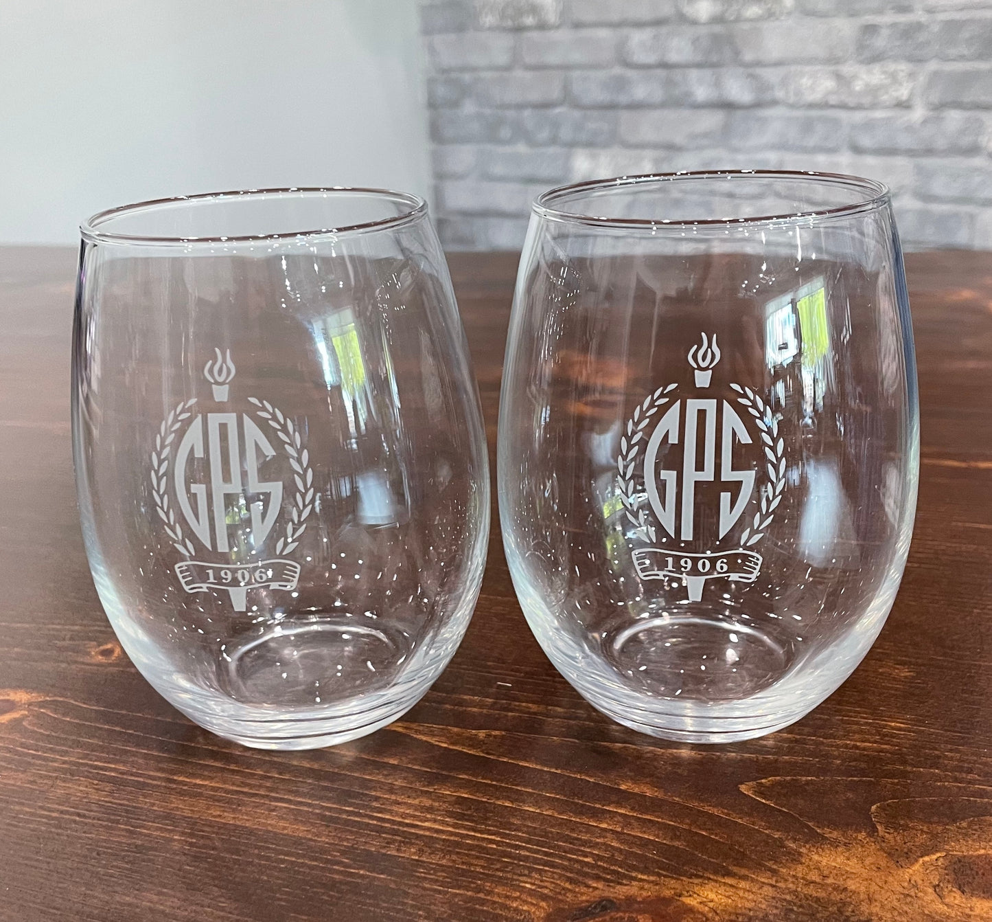 Wine Glasses/ Set of 2